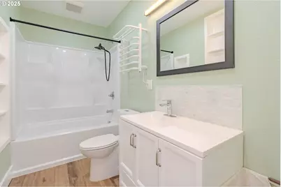 1014 W 38th St, Vancouver, WA 98660 - Photo 22