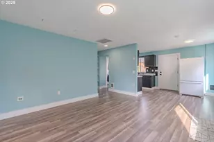 1014 W 38th St, Vancouver, WA 98660 - Photo 6