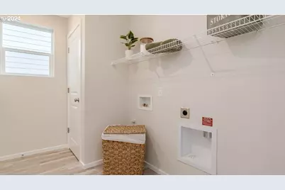 372 Greencrest St NE, Salem, OR 97301 - Photo 24