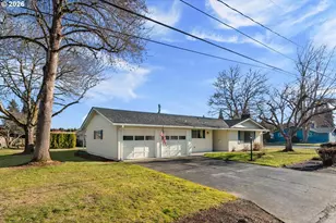 615 Sacre Ln N, Monmouth, OR 97361 - Photo 2