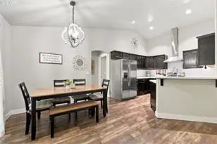 25252 Corky Ln, Veneta, OR 97487 - Photo 10