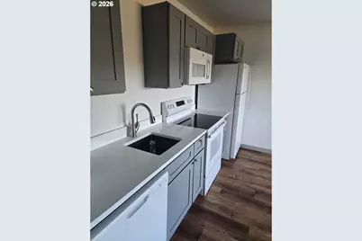 301 N 15th St #115, Hood River, OR 97031 - Photo 12