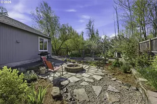 1798 S 57th Pl, Springfield, OR 97478 - Photo 34