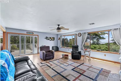 29790 Hound Dog Rd, Gold Beach, OR 97444 - Photo 8