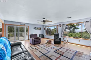 29790 Hound Dog Rd, Gold Beach, OR 97444 - Photo 8