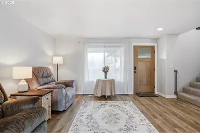 242 Adams Dr, Kelso, WA 98626 - Photo 8