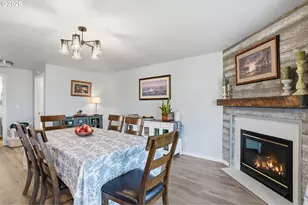 242 Adams Dr, Kelso, WA 98626 - Photo 12