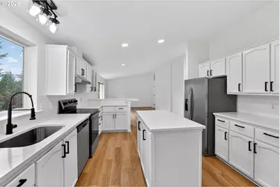 2031 Loop Rd, Stevenson, WA 98648 - Photo 10