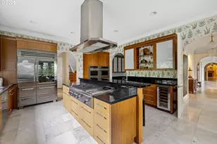 7910 NW Gales Ridge Ln, Portland, OR 97229 - Photo 18