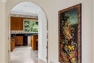 7910 NW Gales Ridge Ln, Portland, OR 97229 - Photo 12