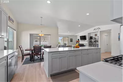 205 River Ridge Dr, Boardman, OR 97818 - Photo 10