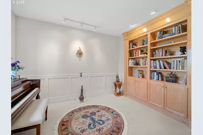 12852 NW Waker Dr, Portland, OR 97229 - Photo 10