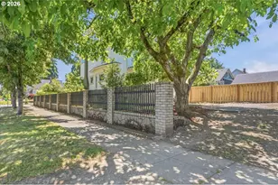 5731 NE 10th Ave, Portland, OR 97211 - Photo 40
