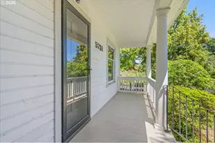 5731 NE 10th Ave, Portland, OR 97211 - Photo 4
