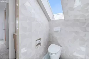 5731 NE 10th Ave, Portland, OR 97211 - Photo 32