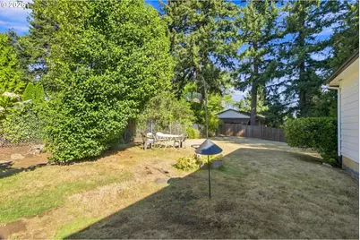 3349 SW Luradel St, Portland, OR 97219 - Photo 38