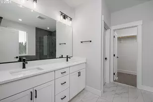 15204 S E Towers Ter, Milwaukie, OR 97267 - Photo 18