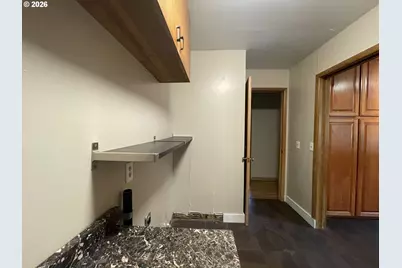 18100 Bryant Rd, Lake Oswego, OR 97034 - Photo 38