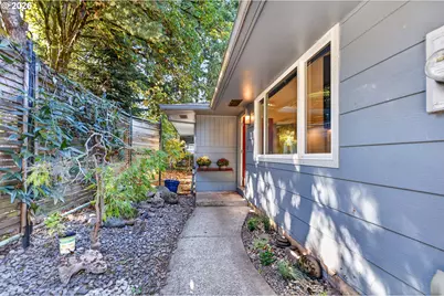 15781 Loder Rd, Oregon City, OR 97045 - Photo 8