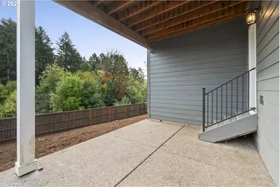 12196 SW Strobel Rd, Beaverton, OR 97007 - Photo 40