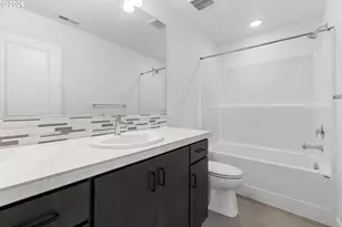 12196 SW Strobel Rd, Beaverton, OR 97007 - Photo 32