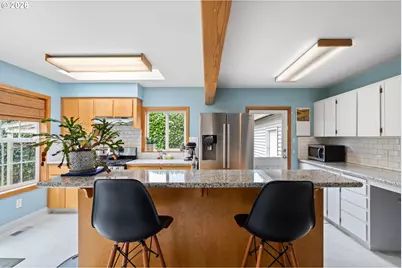 705 NW 41st St, Vancouver, WA 98660 - Photo 8