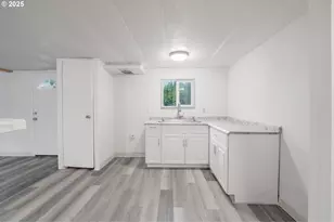 13632 Tilia Ct, Aurora, OR 97002 - Photo 6