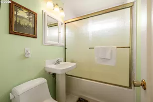3734 SE 132nd Ave, Portland, OR 97236 - Photo 22