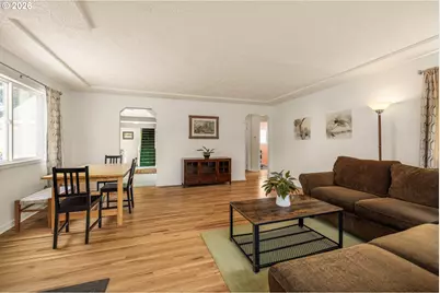 3734 SE 132nd Ave, Portland, OR 97236 - Photo 4