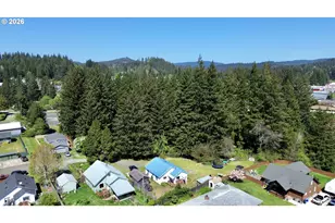 1003 W 12th St, Coquille, OR 97423 - Photo 30