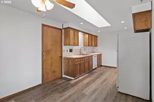 4065 47th Ave NE, Salem, OR 97305 - Photo 16