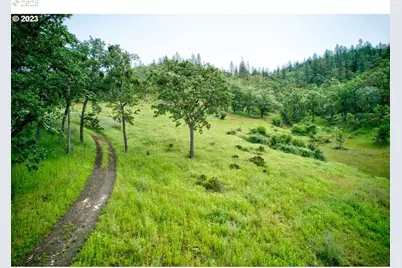 1745 Rifle Range Rd, Roseburg, OR 97470 - Photo 30