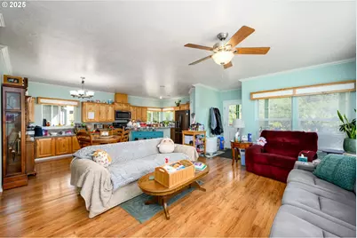 1745 Rifle Range Rd, Roseburg, OR 97470 - Photo 18