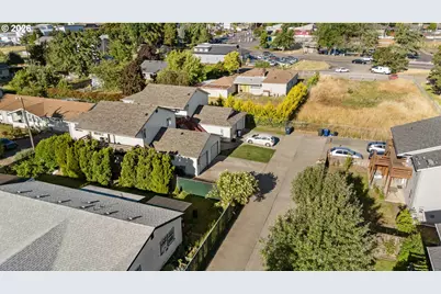 1905 17th St, Springfield, OR 97477 - Photo 28