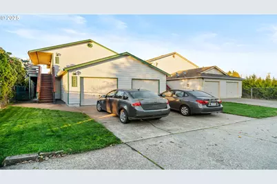 1905 17th St, Springfield, OR 97477 - Photo 2