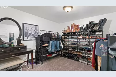 1905 17th St, Springfield, OR 97477 - Photo 16
