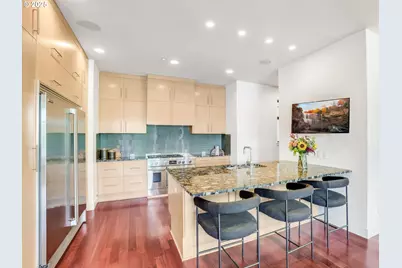 1714 NW Riverscape St, Portland, OR 97209 - Photo 6