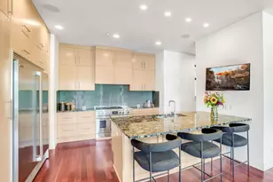 1714 NW Riverscape St, Portland, OR 97209 - Photo 6