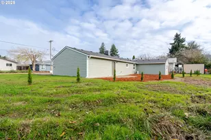 760 E Elmore St, Lebanon, OR 97355 - Photo 36