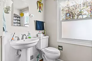 508 E 14th Ave, Eugene, OR 97401 - Photo 16