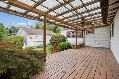101 7th St, Dayton, OR 97114 - Photo 32