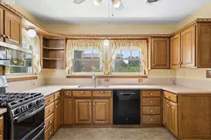 101 7th St, Dayton, OR 97114 - Photo 16