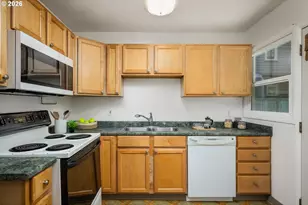 8909 N Drummond Ave, Portland, OR 97217 - Photo 8