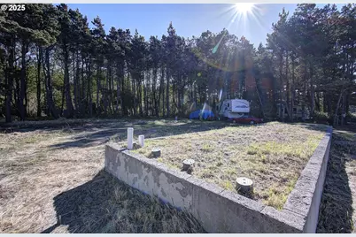 29906 H St, Ocean Park, WA 98640 - Photo 4