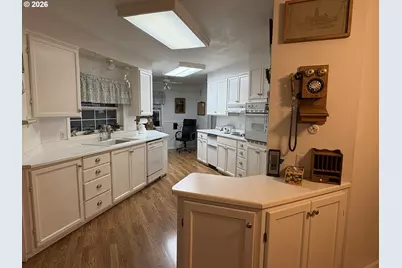2912 N 1st St, La Grande, OR 97850 - Photo 12