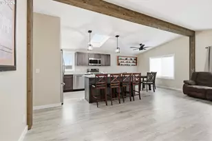 1709 NE 78th St, Vancouver, WA 98665 - Photo 6