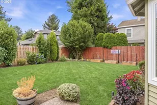 807 Alicia Ct, West Linn, OR 97068 - Photo 4