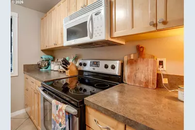 23418 SW Pine St, Sherwood, OR 97140 - Photo 8