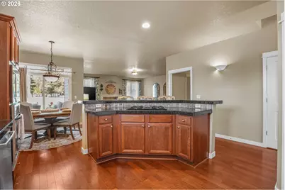 33753 NE Hart Ct, Scappoose, OR 97056 - Photo 8