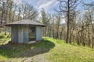 2215 Pine Oak Rd, Mosier, OR 97040 - Photo 40